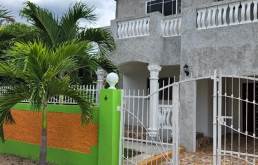 4 Sparrow Place