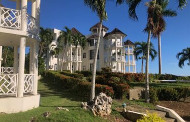 APT F3-skycastles Condominium